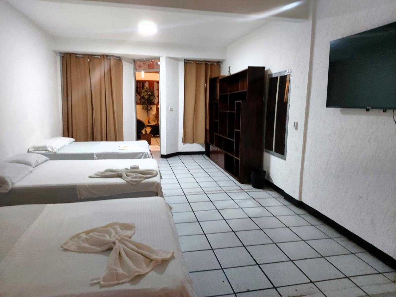Hotel Sexta Avenida 塔帕丘拉 外观 照片