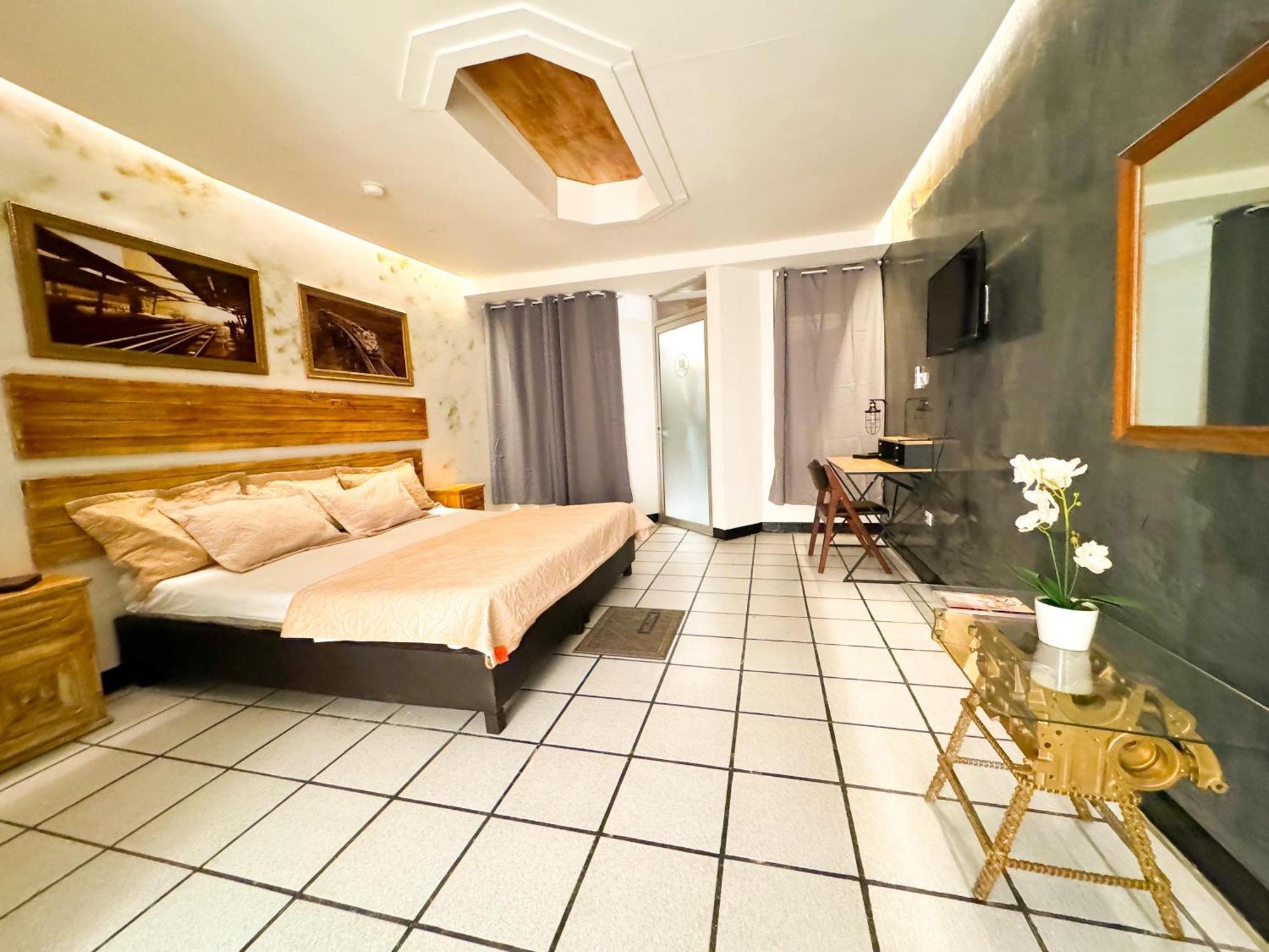 Hotel Sexta Avenida 塔帕丘拉 外观 照片