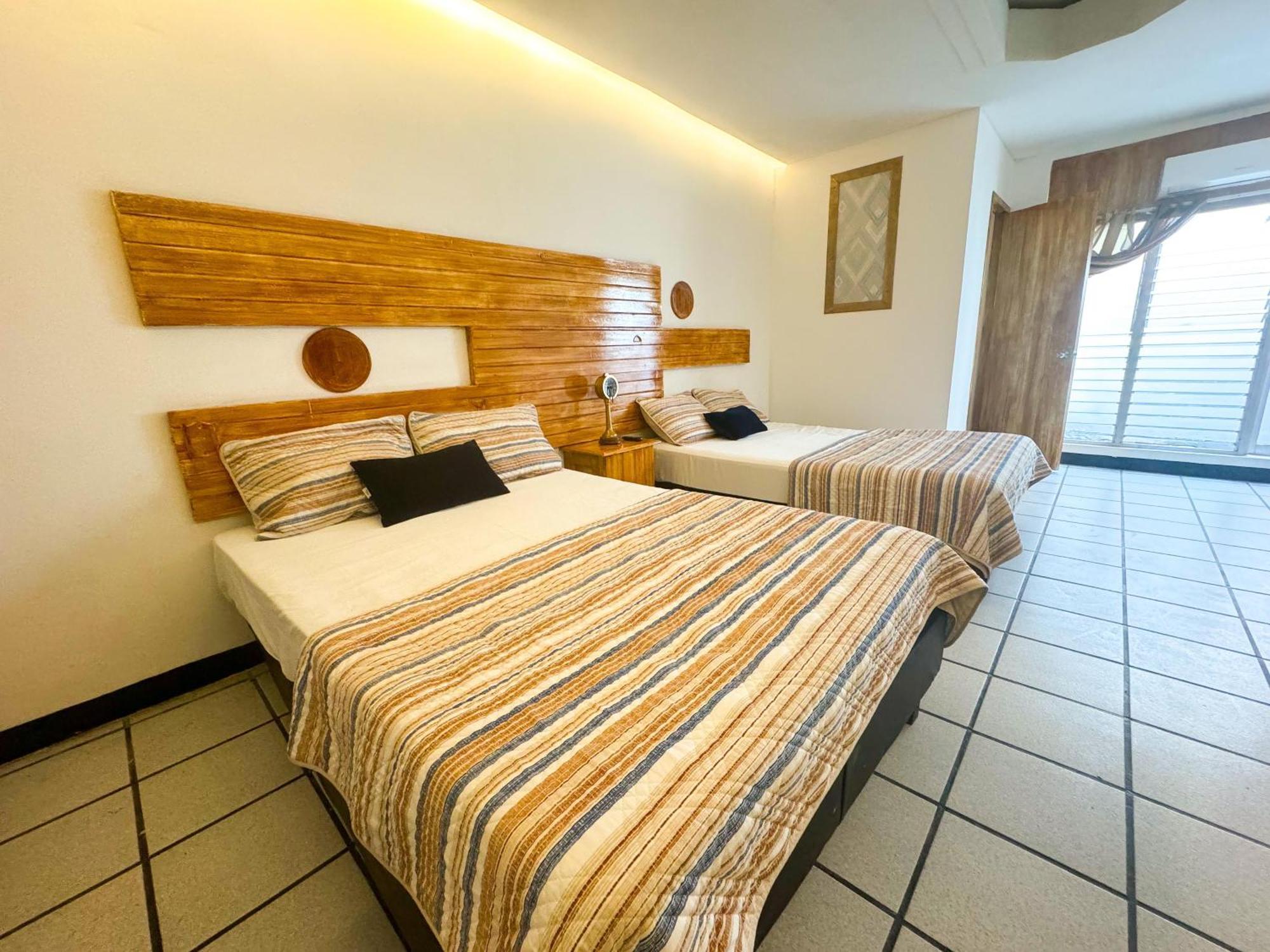 Hotel Sexta Avenida 塔帕丘拉 外观 照片