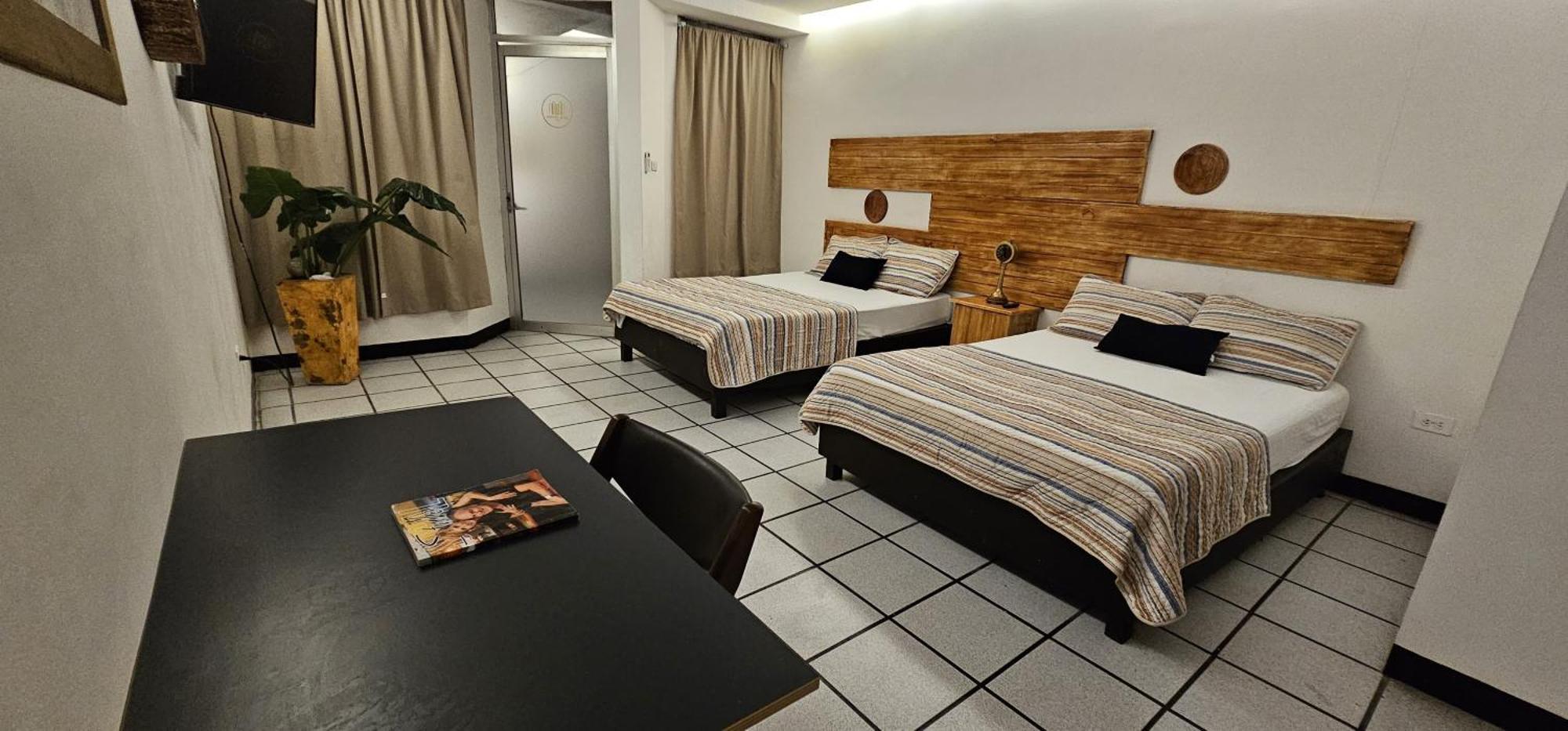 Hotel Sexta Avenida 塔帕丘拉 外观 照片