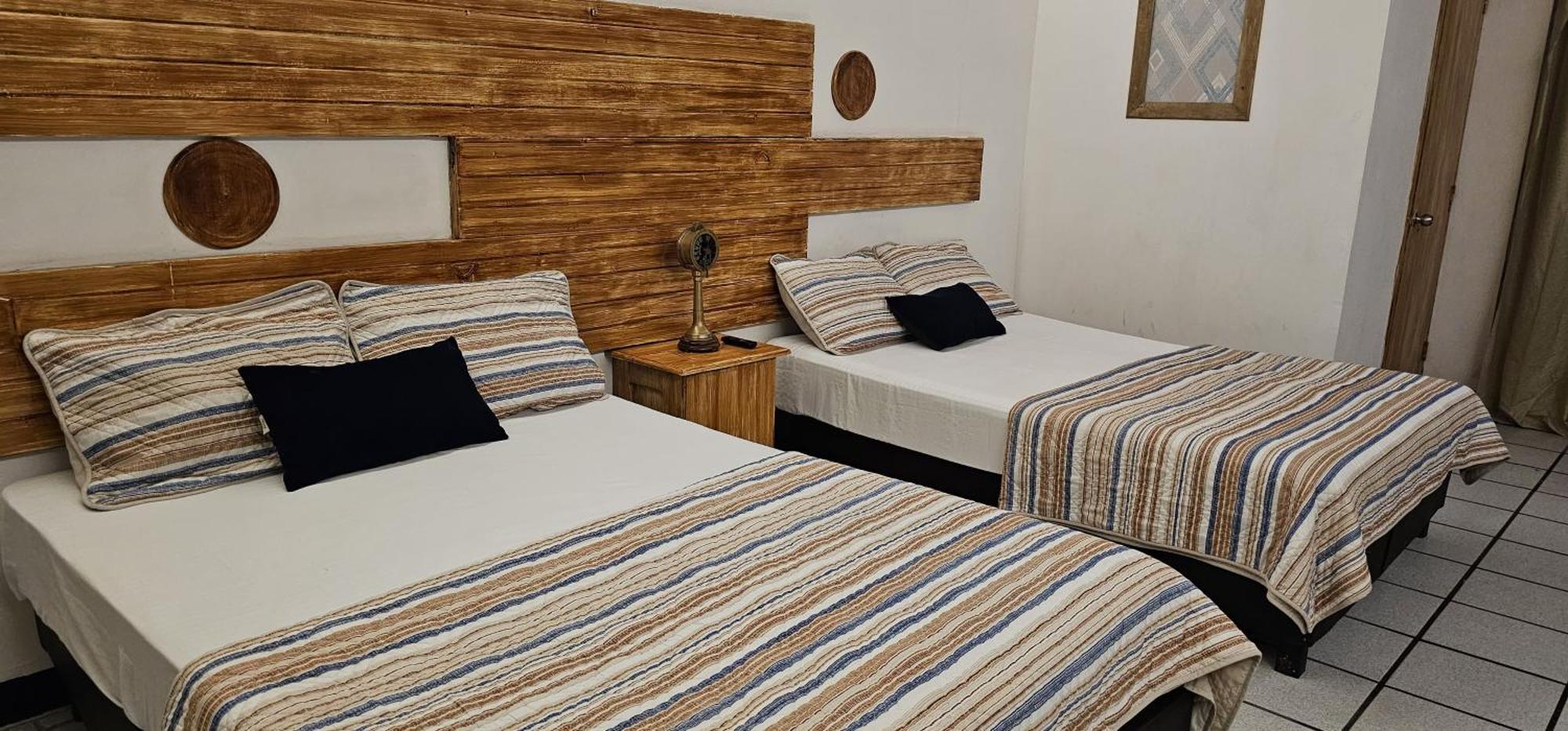 Hotel Sexta Avenida 塔帕丘拉 外观 照片