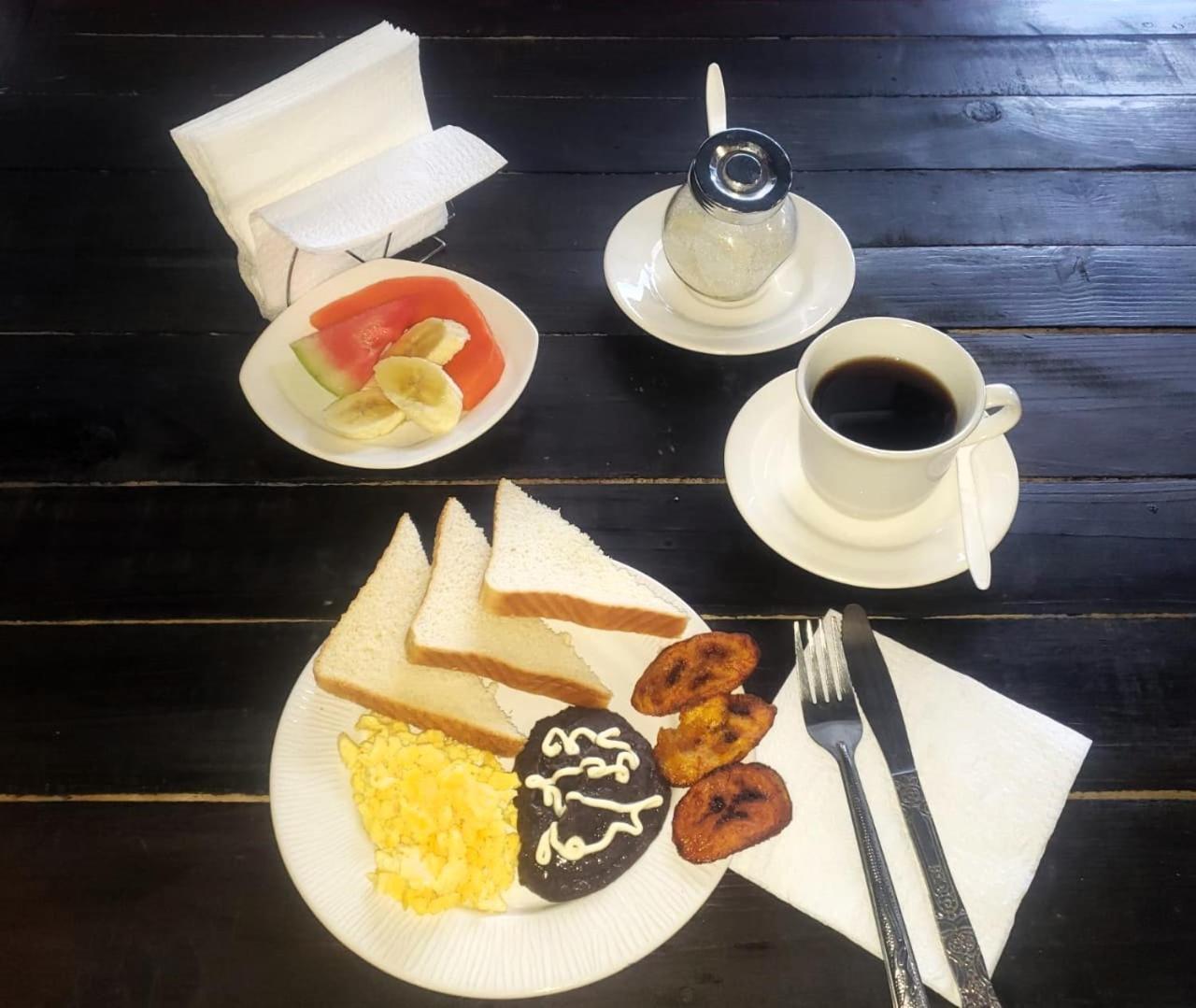 Hotel Sexta Avenida 塔帕丘拉 外观 照片