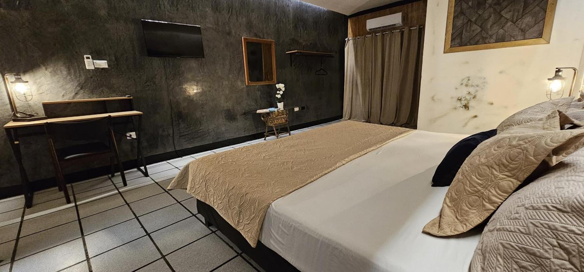 Hotel Sexta Avenida 塔帕丘拉 外观 照片
