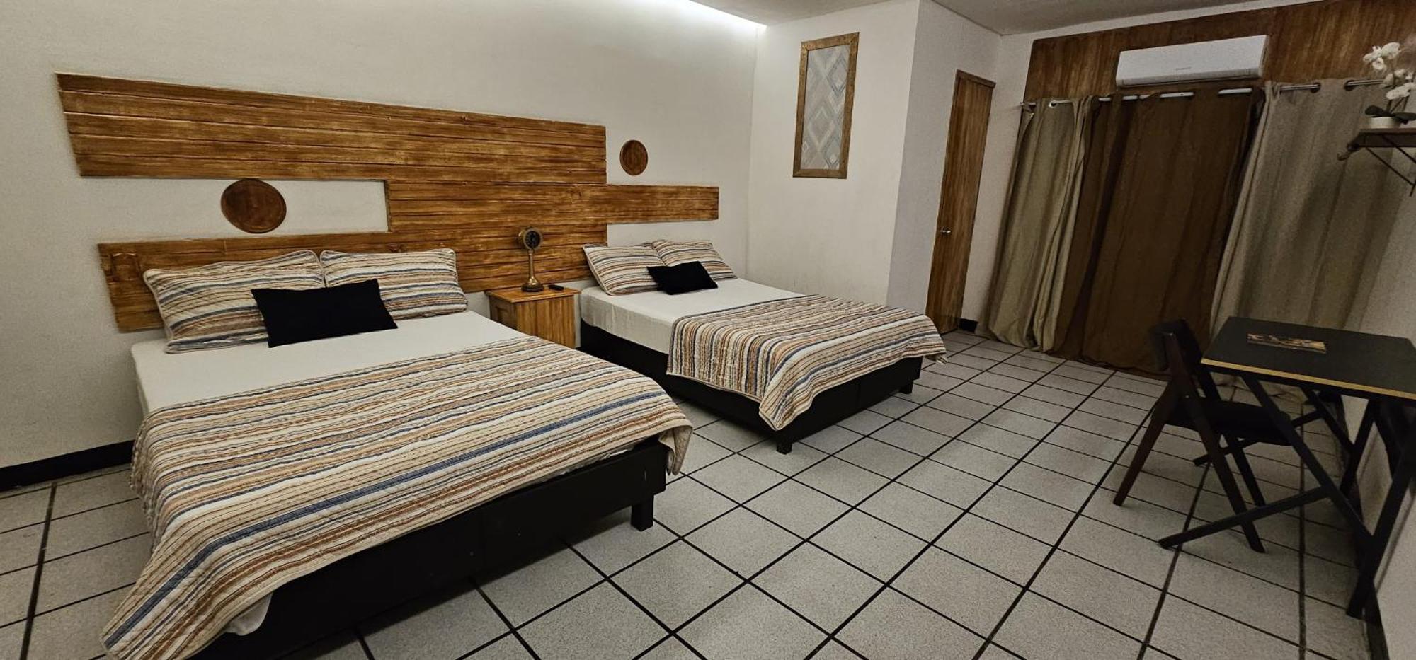 Hotel Sexta Avenida 塔帕丘拉 外观 照片
